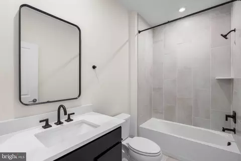 23079 Copper Tree Ter, Ashburn, VA 20148 photo 26
