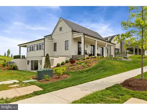 610 Martingale Ridge Dr, Middleburg, VA 20117