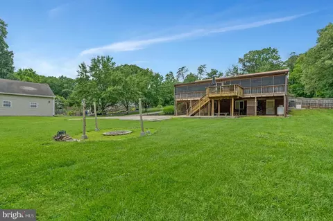 29 Cedar Dr, Sterling, VA 20164 photo 9