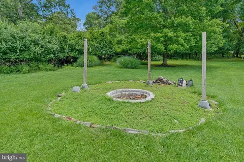 29 Cedar Dr, Sterling, VA 20164 photo 10