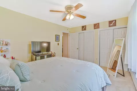 29 Cedar Dr, Sterling, VA 20164 photo 33