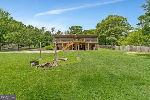 29 Cedar Dr, Sterling, VA 20164 photo 8