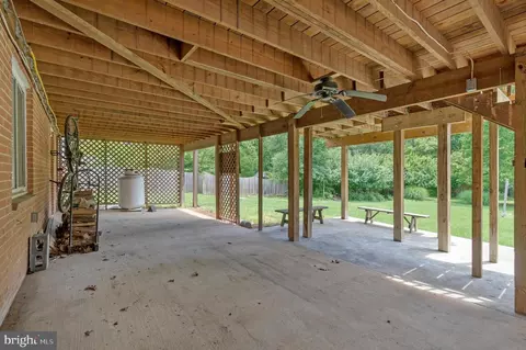 29 Cedar Dr, Sterling, VA 20164 photo 12
