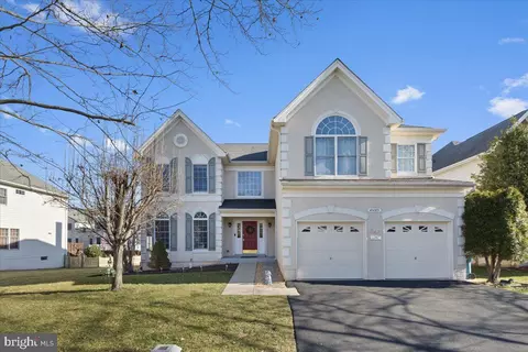 43089 Finders Ln, Chantilly, VA 20152