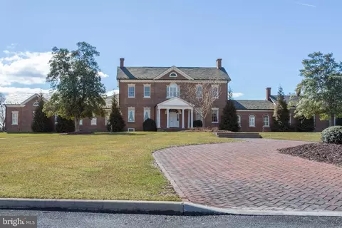Exterior - 43485 Foxgrove Ct, Ashburn, VA 20147 photo 15 of 16