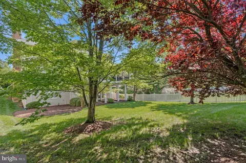 Exterior - 43485 Foxgrove Ct, Ashburn, VA 20147 photo 11 of 16