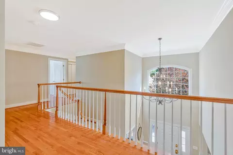 Entry Way - 43485 Foxgrove Ct, Ashburn, VA 20147 photo 5 of 8