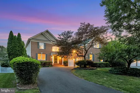 Exterior - 43485 Foxgrove Ct, Ashburn, VA 20147 photo 14 of 16