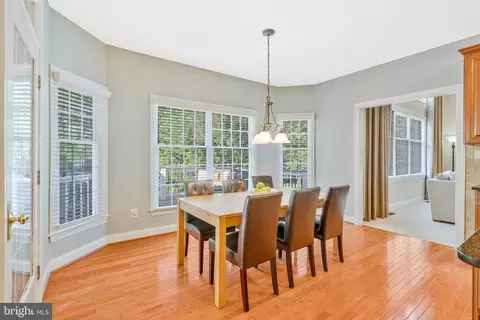 Dining - 43485 Foxgrove Ct, Ashburn, VA 20147 photo 4 of 4