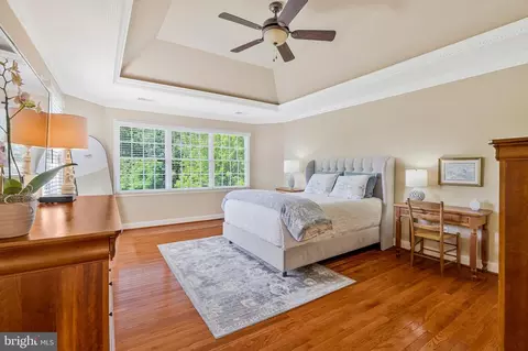 Bedroom - 43485 Foxgrove Ct, Ashburn, VA 20147 photo 1 of 8