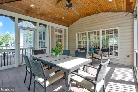 Exterior - 43485 Foxgrove Ct, Ashburn, VA 20147 photo 4 of 16