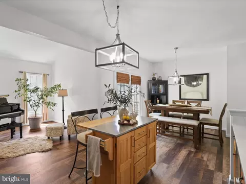 25449 Morse Dr, Chantilly, VA 20152 photo 11