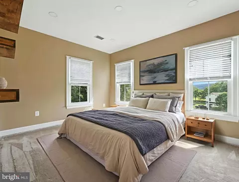Bedroom - 34844 Apple Pride Ct, Round Hill, VA 20141 photo 2 of 3