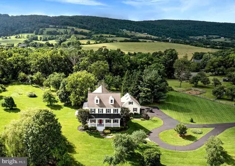 34844 Apple Pride Ct, Round Hill, VA 20141