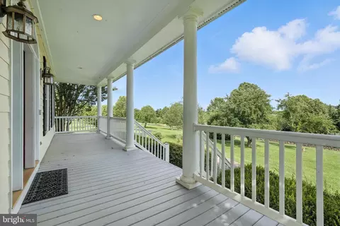 Exterior - 34844 Apple Pride Ct, Round Hill, VA 20141 photo 1 of 1