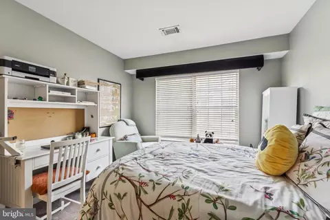 Bedroom - 45050 Brae Ter #101, Ashburn, VA 20147 photo 1 of 5