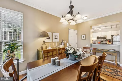 Dining - 45050 Brae Ter #101, Ashburn, VA 20147 photo 4 of 4