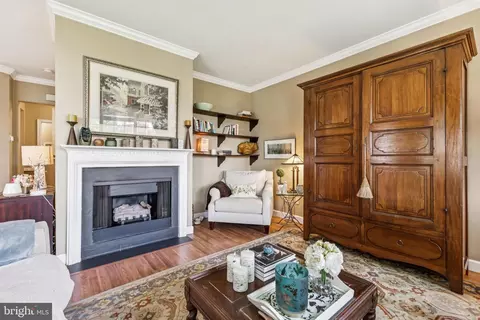 Living - 45050 Brae Ter #101, Ashburn, VA 20147 photo 2 of 2