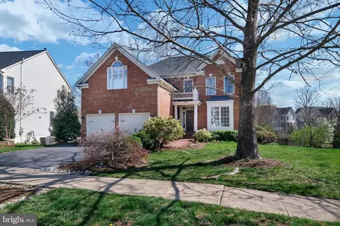 18992 Snowberry Ct, Leesburg, VA 20176