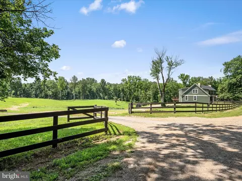 19164 Black Oak Rd, Purcellville, VA 20132