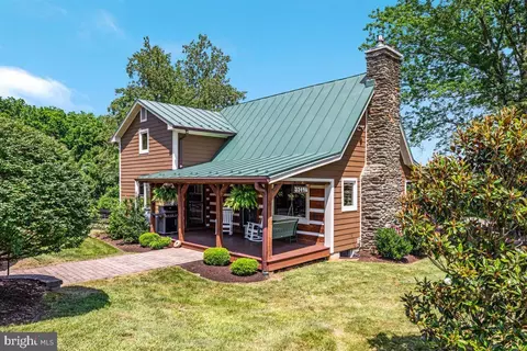 35496 Simpsons Creek Rd, Round Hill, VA 20141