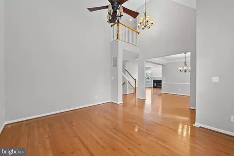 19608 Edgemont Sq, Ashburn, VA 20147 photo 5