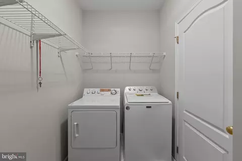 19608 Edgemont Sq, Ashburn, VA 20147 photo 32