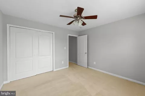 19608 Edgemont Sq, Ashburn, VA 20147 photo 21