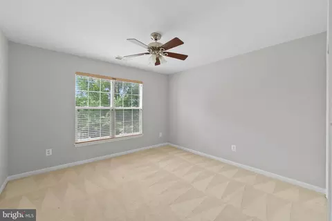 19608 Edgemont Sq, Ashburn, VA 20147 photo 22