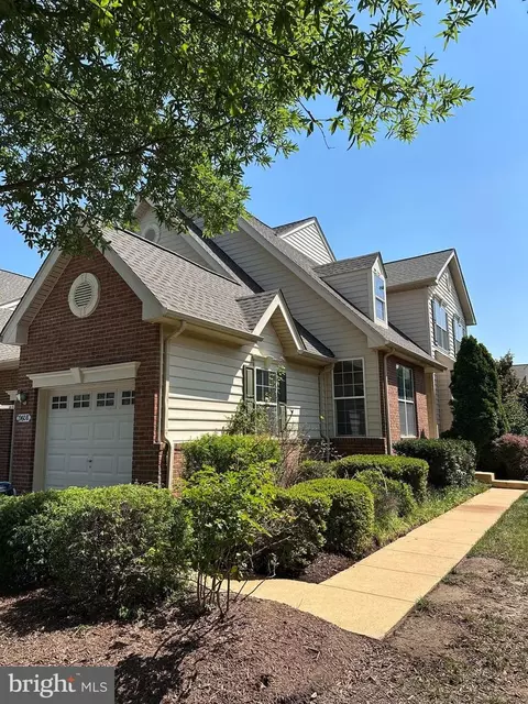 19608 Edgemont Sq, Ashburn, VA 20147 photo 3