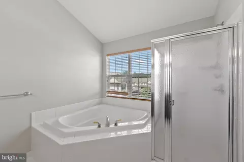 19608 Edgemont Sq, Ashburn, VA 20147 photo 19