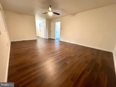 208 Keyes Ct, Sterling, VA 20164 photo 24