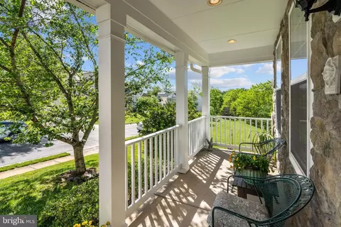42364 Winsbury West Pl, Sterling, VA 20166