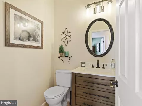 Bath - 25530 Chilmark Dr, Chantilly, VA 20152 photo 3 of 7