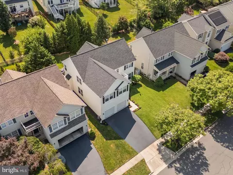 View/Area - 25530 Chilmark Dr, Chantilly, VA 20152 photo 9 of 10