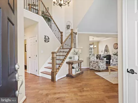 Entry Way - 25530 Chilmark Dr, Chantilly, VA 20152 photo 1 of 5