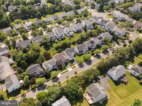 View/Area - 25530 Chilmark Dr, Chantilly, VA 20152 photo 6 of 10