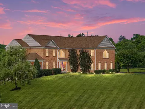 16943 Heather Knolls Pl, Hamilton, VA 20158