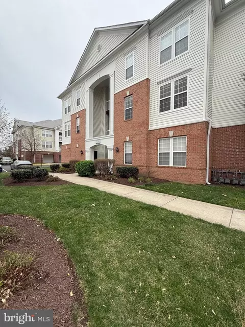 42480 Rockrose Sq #202, Brambleton, VA 20148