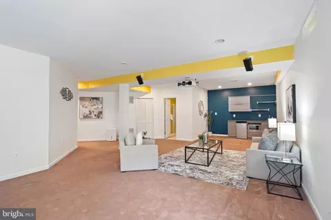 Living - 42262 Sand Pine Pl, Chantilly, VA 20152 photo 6 of 6