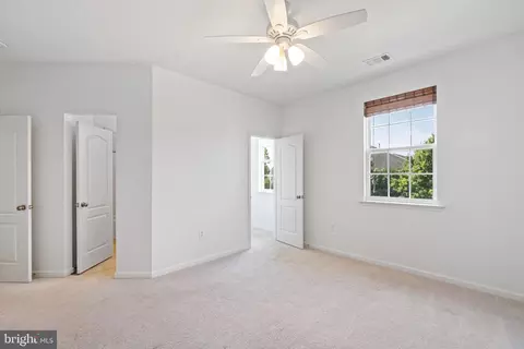 Bedroom - 42262 Sand Pine Pl, Chantilly, VA 20152 photo 6 of 6