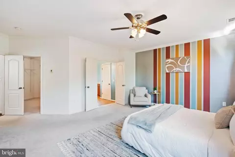 Bedroom - 42262 Sand Pine Pl, Chantilly, VA 20152 photo 2 of 6