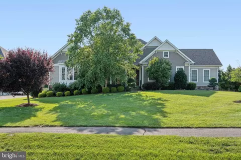 22979 Homestead Landing Ct, Ashburn, VA 20148