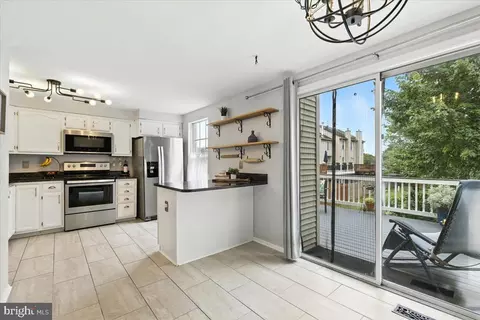 43953 Minthill Ter, Ashburn, VA 20147