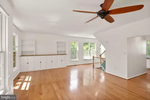 Living - 21659 Frame Sq, Broadlands, VA 20148 photo 8 of 9