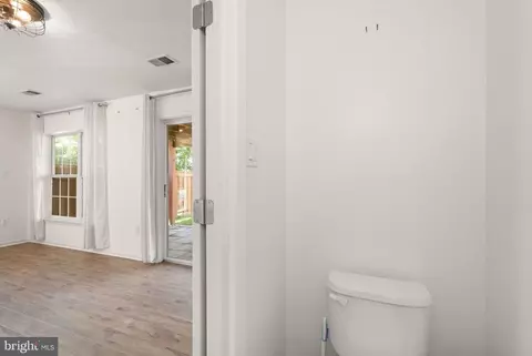 Entry Way - 21659 Frame Sq, Broadlands, VA 20148 photo 6 of 15
