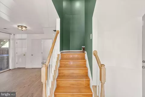 Entry Way - 21659 Frame Sq, Broadlands, VA 20148 photo 7 of 15