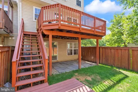 Exterior - 21659 Frame Sq, Broadlands, VA 20148 photo 12 of 17