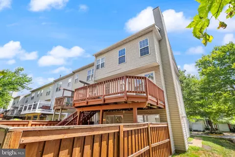 Exterior - 21659 Frame Sq, Broadlands, VA 20148 photo 15 of 17