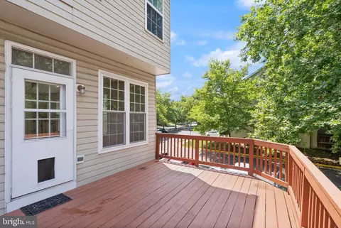 Exterior - 21659 Frame Sq, Broadlands, VA 20148 photo 7 of 17